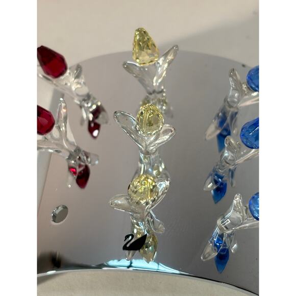 Swarovski SCS Crystal Miniature Tulip Flower 8 Flowers on Silver Tone Tray 2004 - Picture 3 of 6